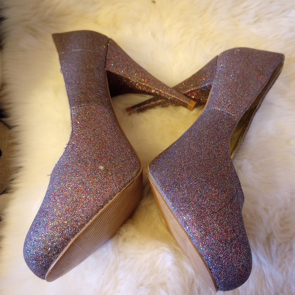Bumper Glittery Pumps - Picture 2 of 4